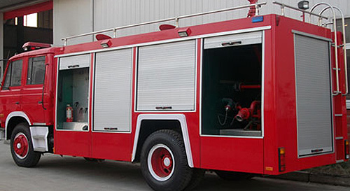 東風153泡沫消防車