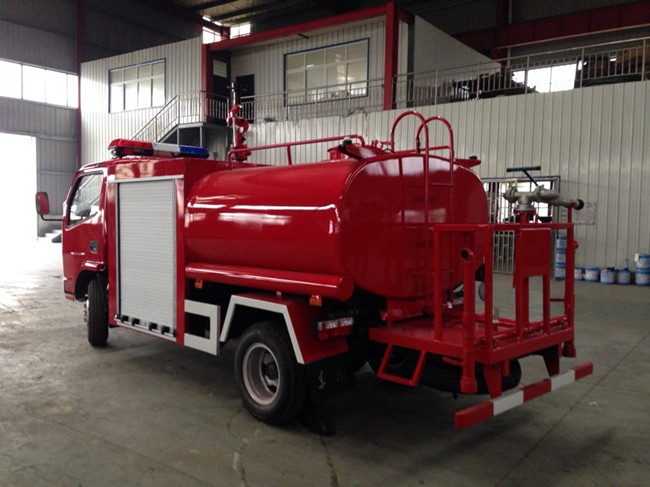 東風多利卡消防灑水車