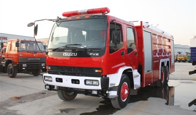 五十鈴泡沫消防車