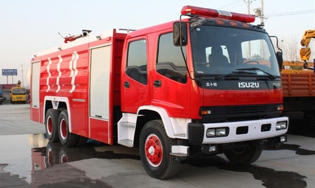 五十鈴泡沫消防車