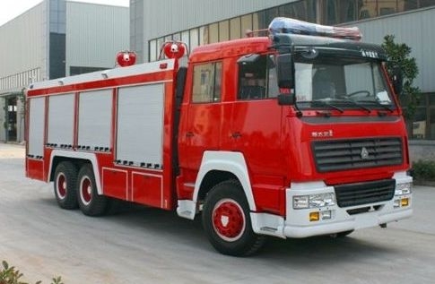 斯太爾水罐消防車