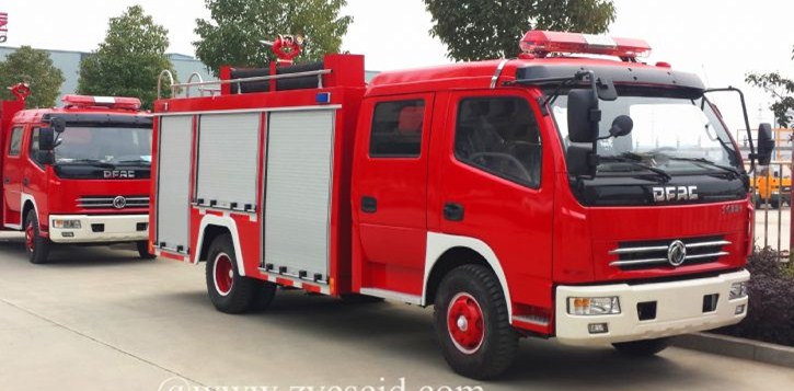 東風多利卡4噸水罐消防車