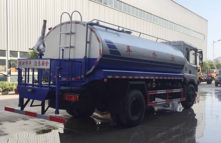 東風(fēng)145綠化噴灑車