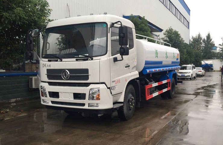 東風天錦8噸灑水車