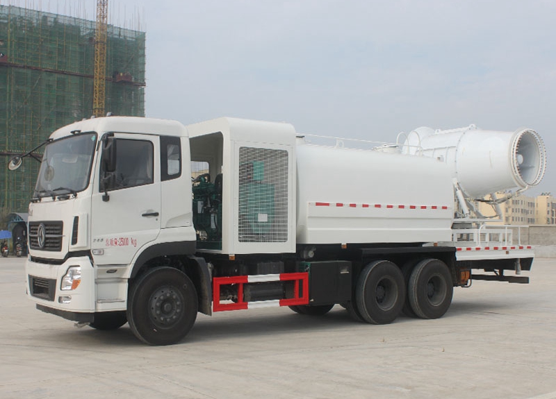 東風天龍噴霧抑塵車