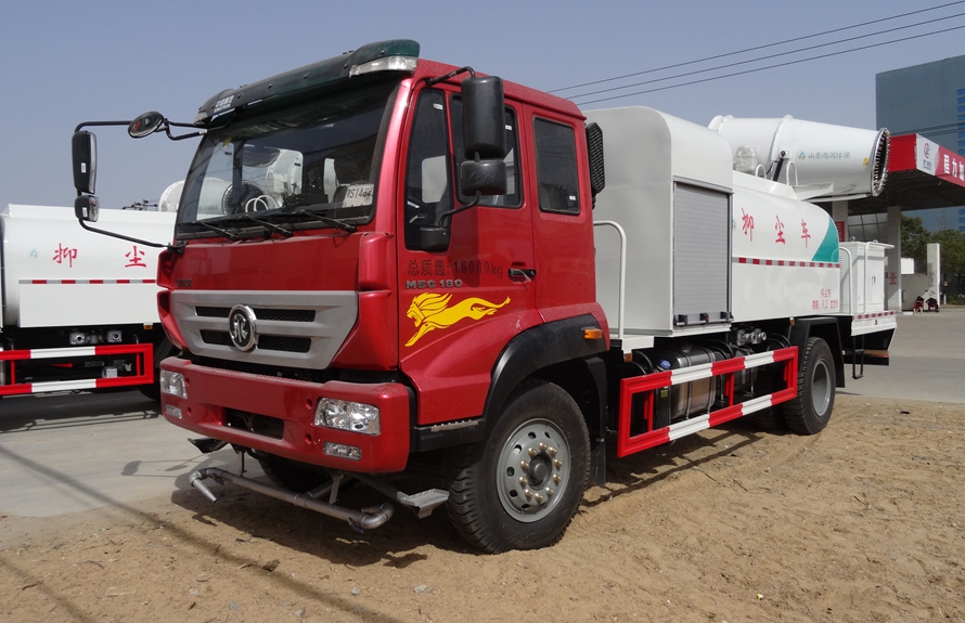 重汽斯太爾噴霧降塵車