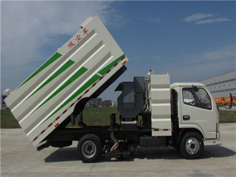 東風多利卡小型吸塵車