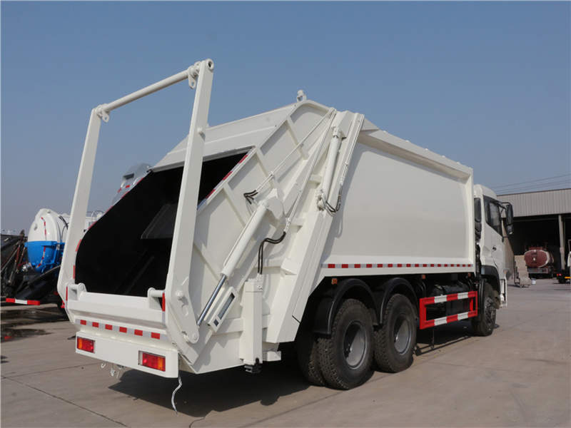 東風天龍（18方） 壓縮式垃圾車