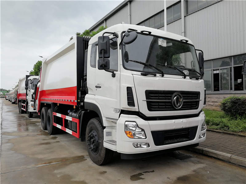 東風天龍（18方） 壓縮式垃圾車