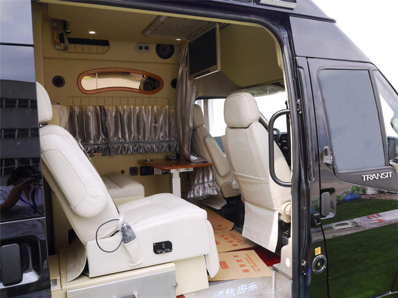 全順樂途版房車