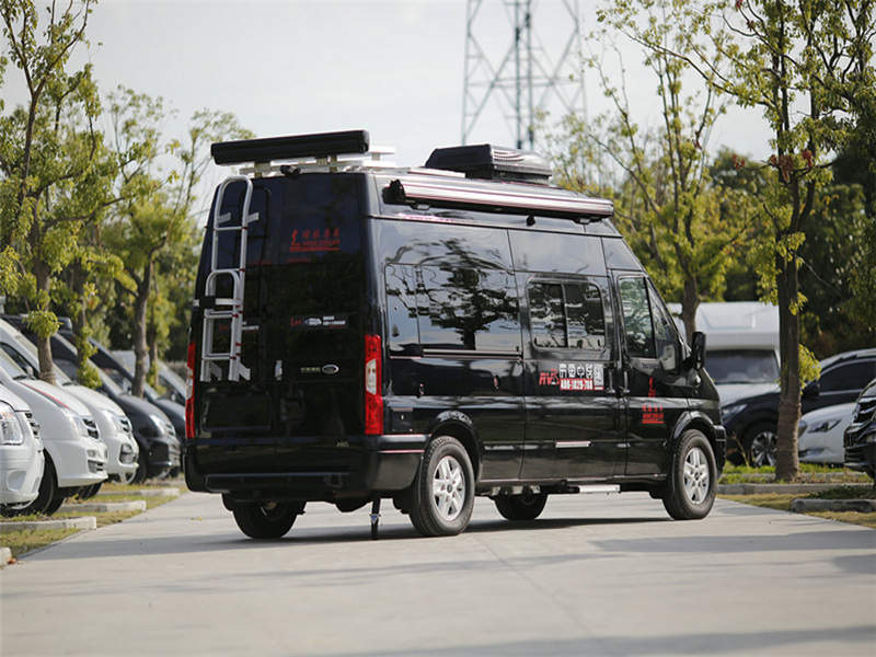 福特樂享版房車