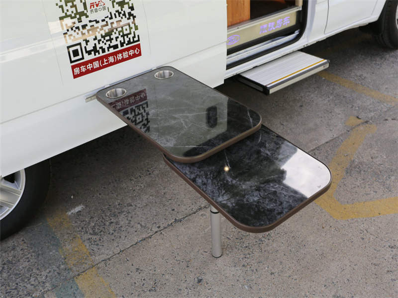 福特臻享版房車