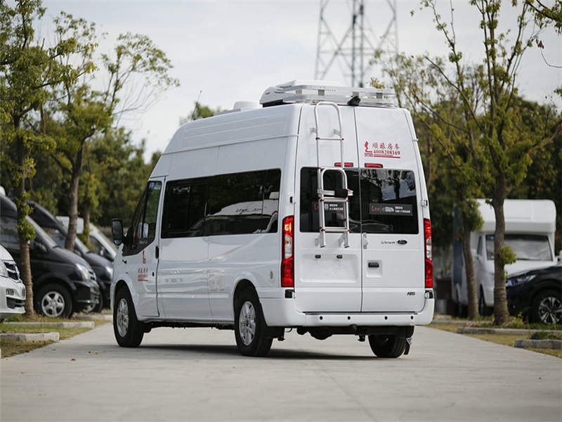 福特臻享版房車
