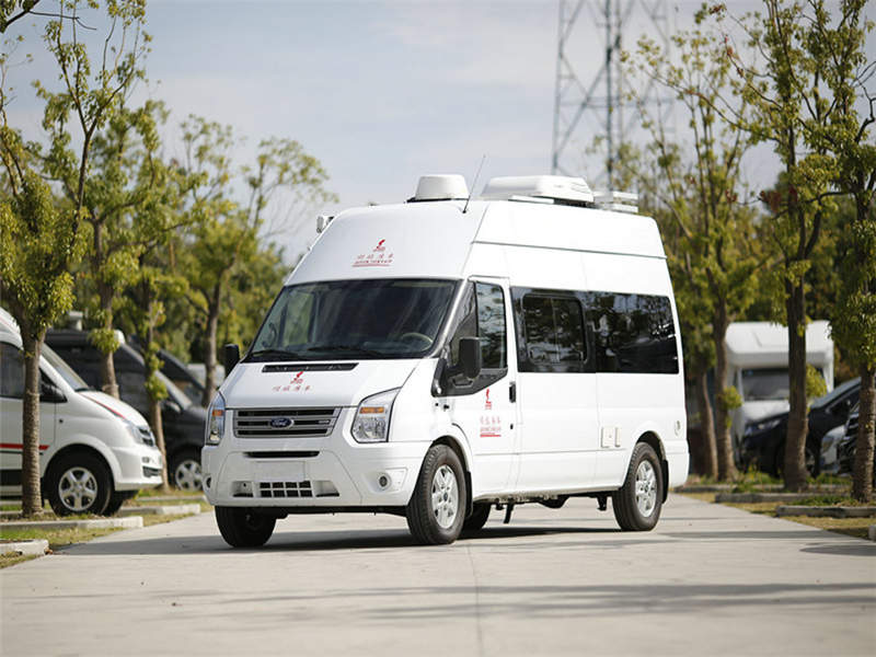 福特臻享版房車