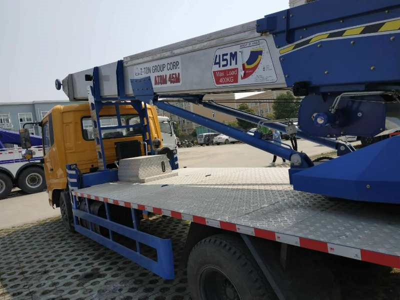 東風天錦45米云梯搬運車