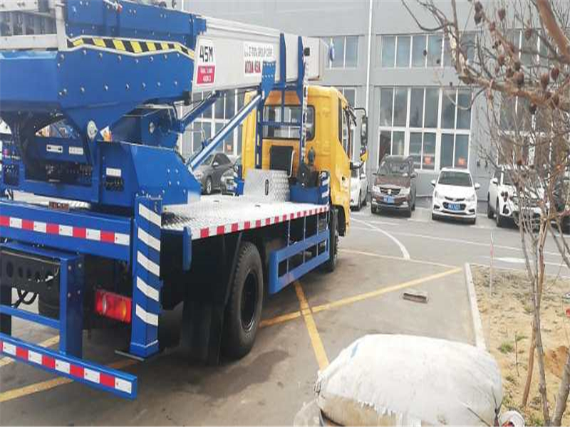 東風天錦45米云梯搬運車