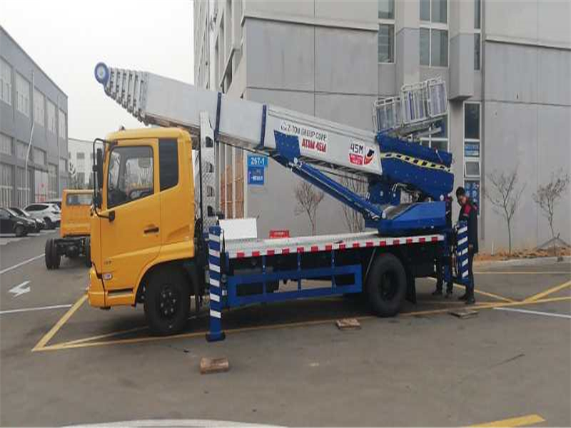 東風天錦45米云梯搬運車