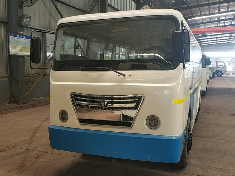 WC5J(B) 5噸級四驅防爆無軌膠輪車