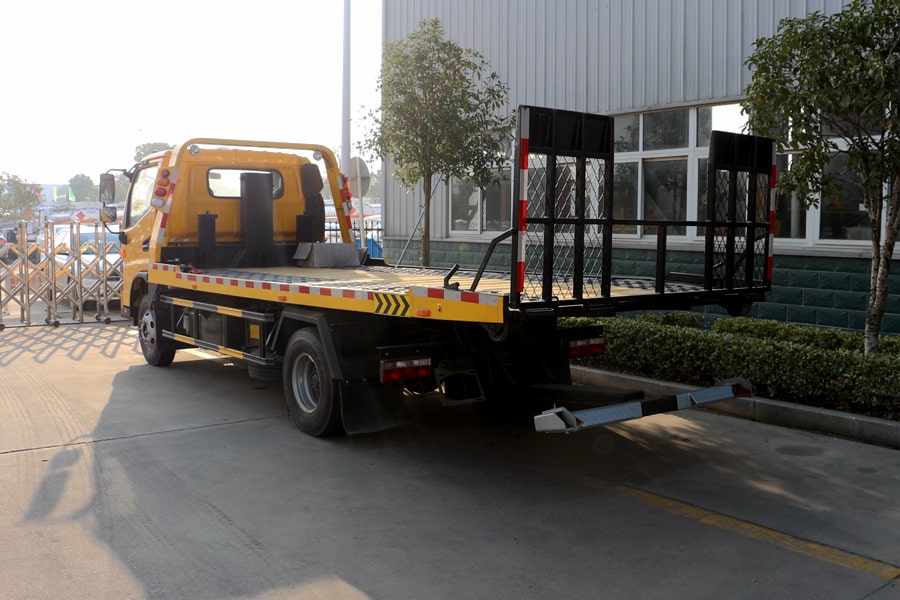 江淮駿鈴V7平板清障車