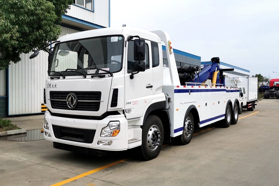 東風天龍80噸重型清障車