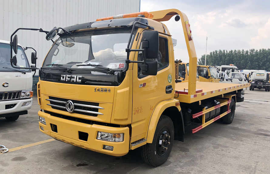 多利卡6.2米平板清障車