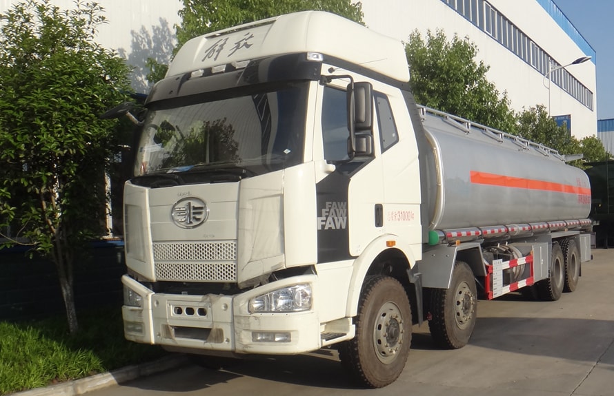 解放23噸四橋油罐車