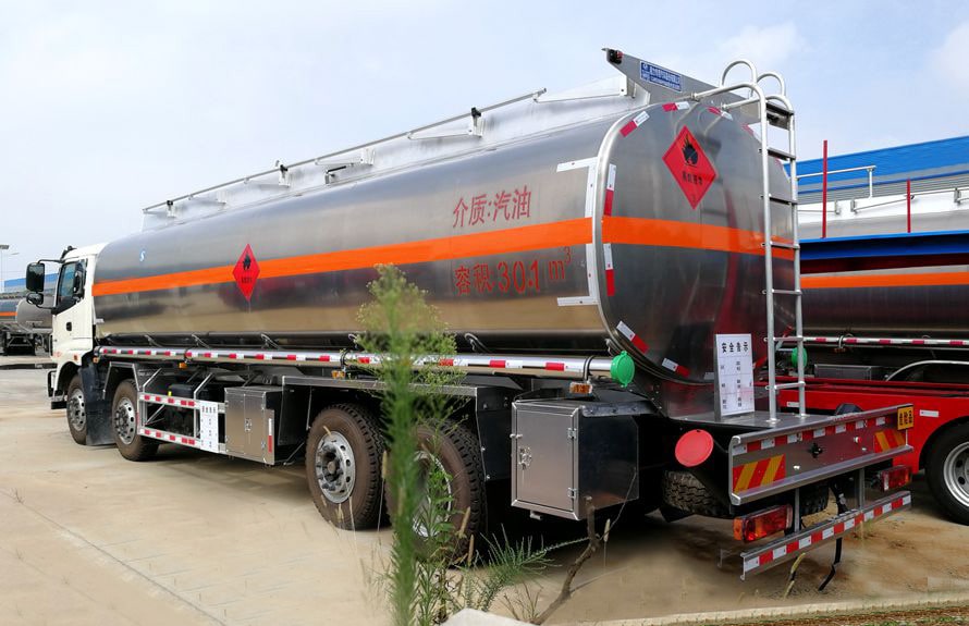 歐曼24噸鋁合金油罐車