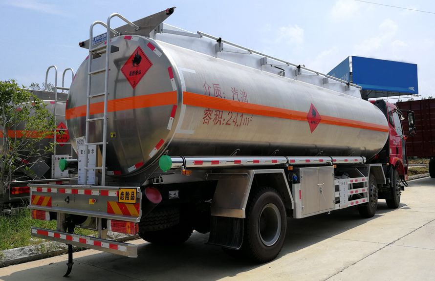 解放21噸鋁合金油罐車