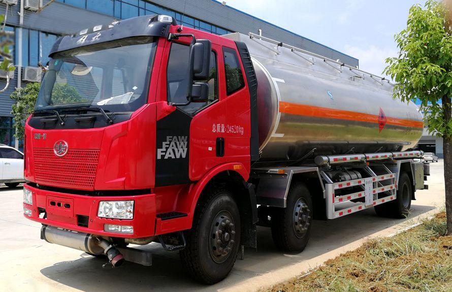 解放21噸鋁合金油罐車