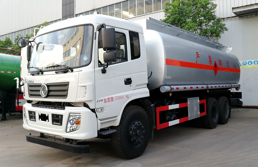 東風后八輪18噸油罐車