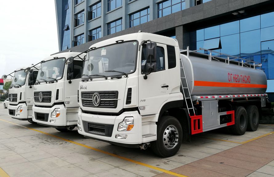 東風天龍16噸油罐車