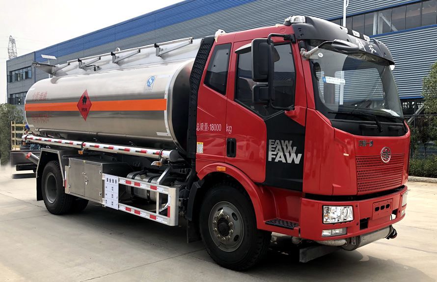 解放14噸鋁合金油罐車
