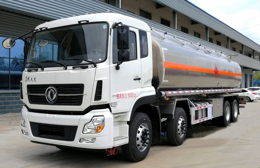 東風天龍23噸油罐車