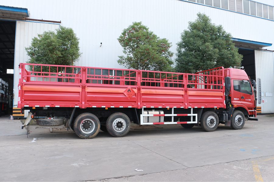 福田歐曼9.6米氣瓶運輸車