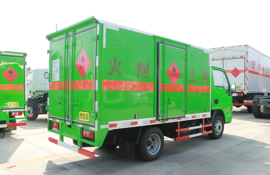 躍進(jìn)小星易燃液體防爆車