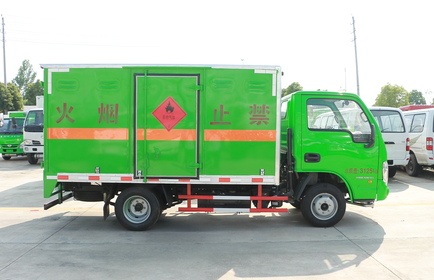 躍進(jìn)小星易燃液體防爆車