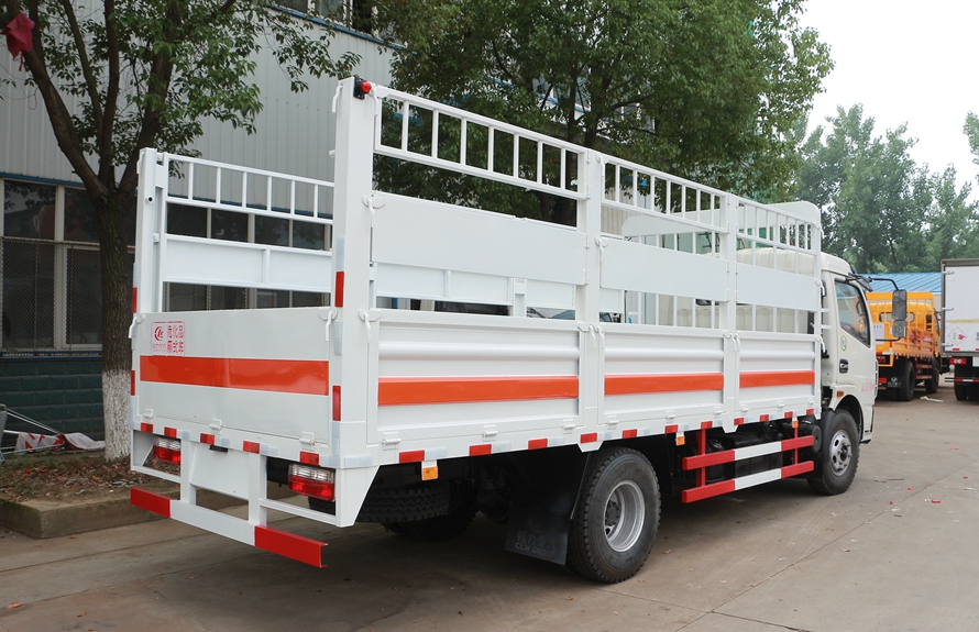 東風大多利卡氣瓶運輸車