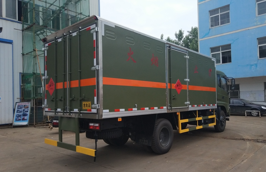 東風專用易燃液體防爆運輸車