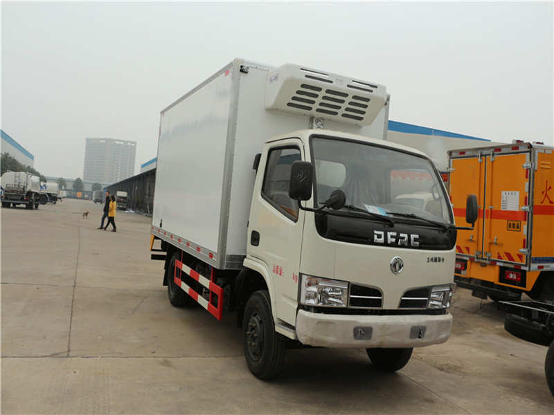 東風小多利卡冷藏車