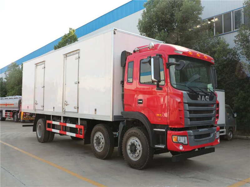 江淮小三軸冷藏車