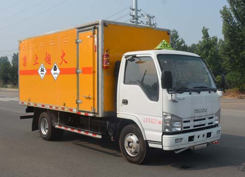 慶鈴1.5噸毒性和感染性物品廂式運(yùn)輸車