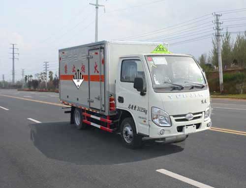 躍進(jìn)雜項(xiàng)危險(xiǎn)物品廂式運(yùn)輸車