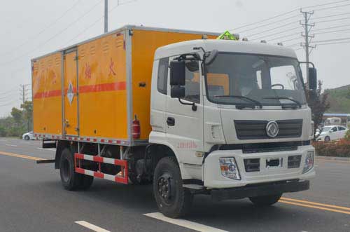 東風(fēng)11噸雜項(xiàng)危險(xiǎn)物品廂式運(yùn)輸車