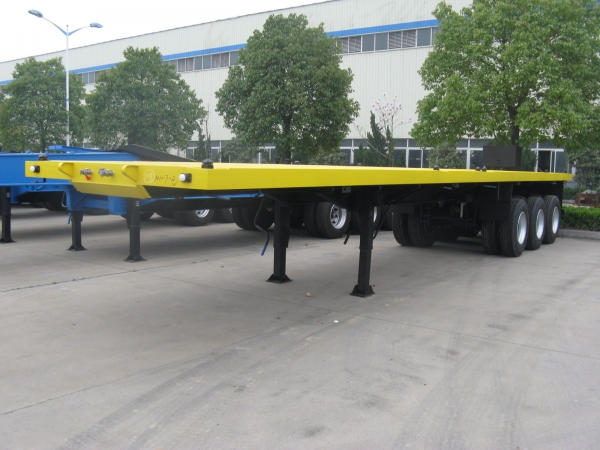 平板運輸半掛車