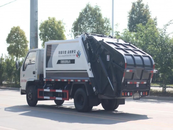 江铃顺达国六6方压缩式垃圾车