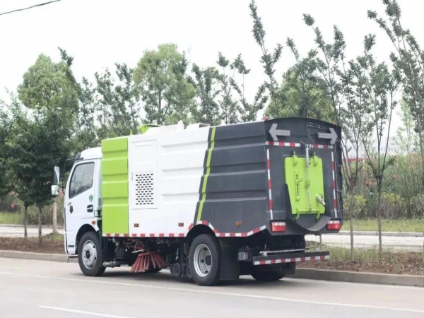 多利卡3800系列洗掃車